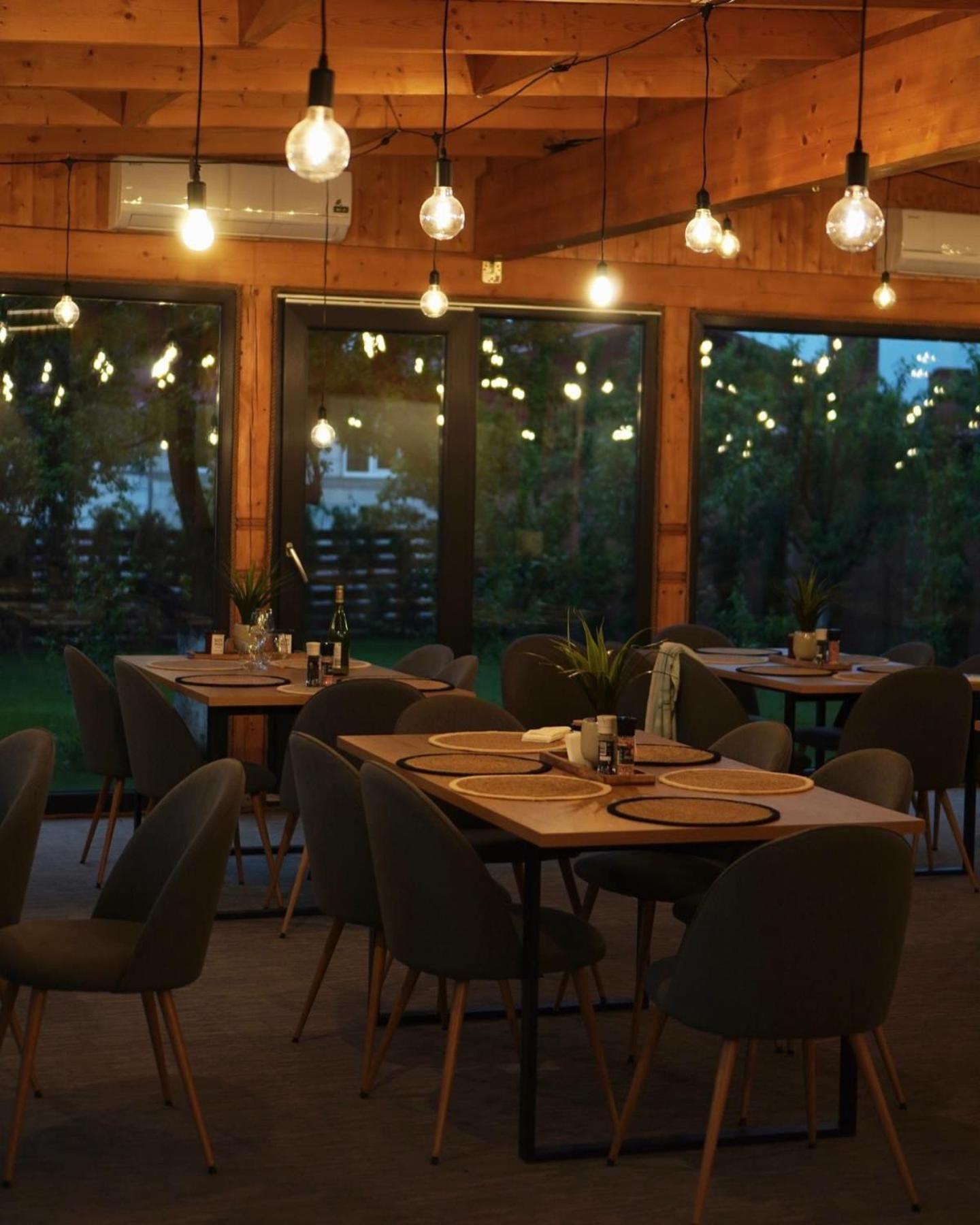 Agropa Garden Hotel Prundul Birgaului Bagian luar foto